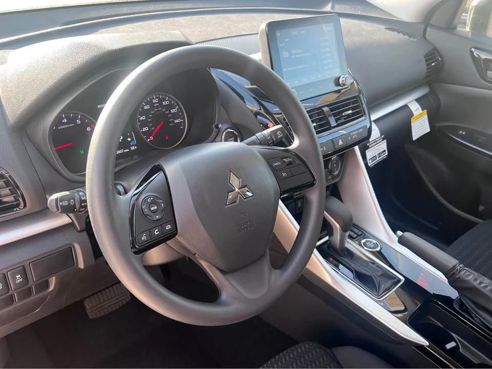 2026 Mitsubishi Eclipse Cross - Image 7 of 11