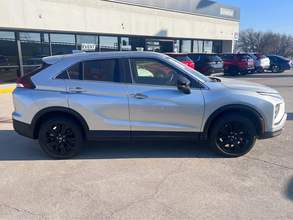 2026 Mitsubishi Eclipse Cross - Image 2 of 11