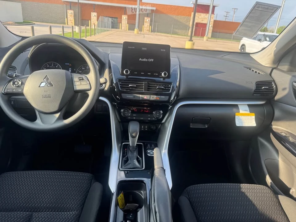 2026 Mitsubishi Eclipse Cross - Image 9 of 10