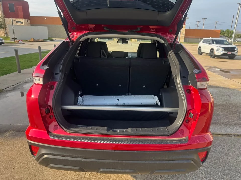 2026 Mitsubishi Eclipse Cross - Image 7 of 10