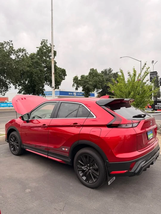 2026 Mitsubishi Eclipse Cross - Image 4 of 9