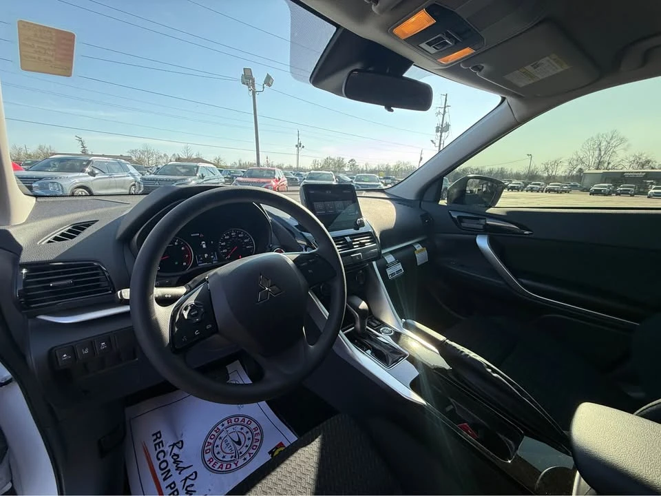 2026 Mitsubishi Eclipse Cross - Image 11 of 16