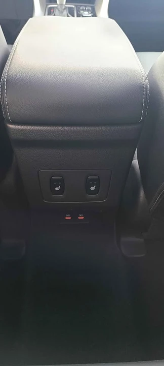 2026 Mitsubishi Eclipse Cross - Image 7 of 14