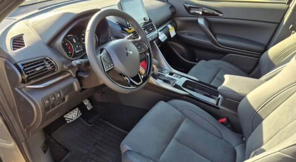 2026 Mitsubishi Eclipse Cross - Image 6 of 14