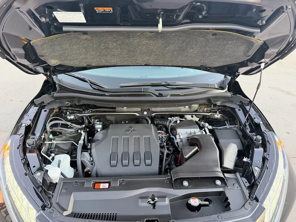 2026 Mitsubishi Eclipse Cross - Image 13 of 20