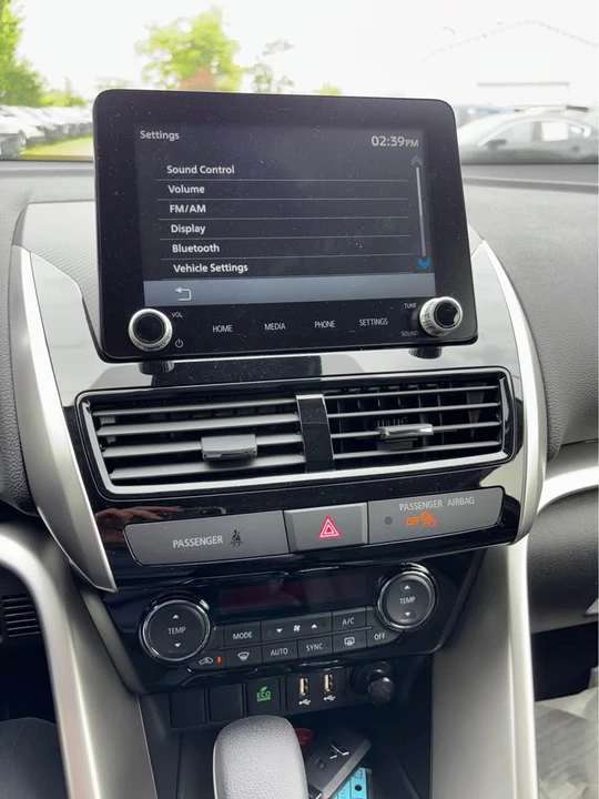 2026 Mitsubishi Eclipse Cross - Image 7 of 13