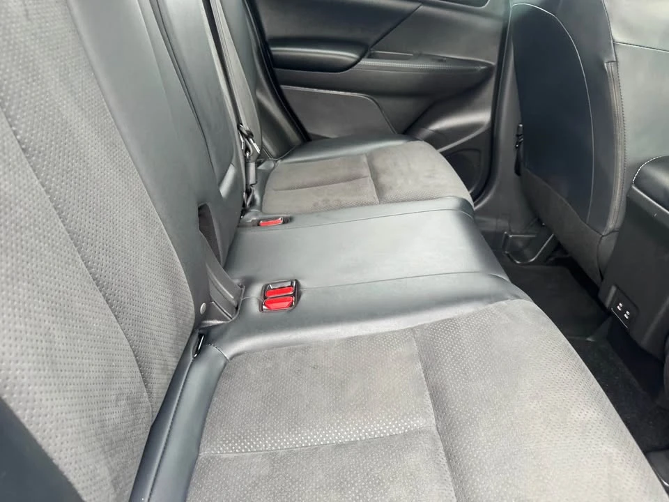 2026 Mitsubishi Eclipse Cross - Image 6 of 8