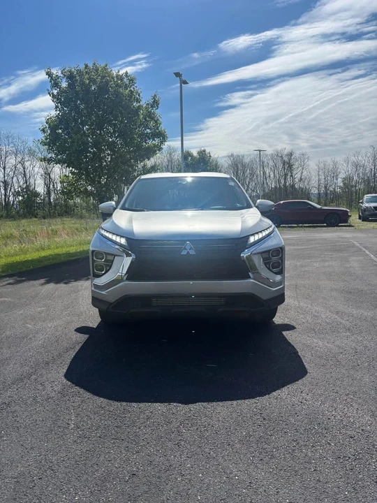 2026 Mitsubishi Eclipse Cross - Image 2 of 9