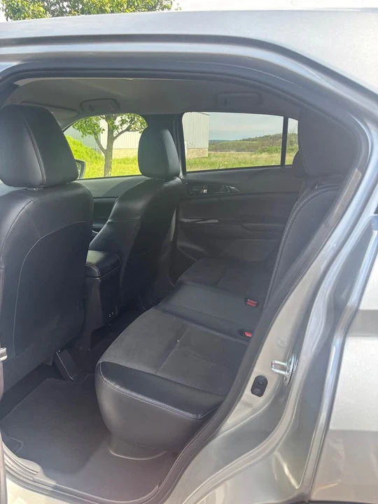 2026 Mitsubishi Eclipse Cross - Image 6 of 9