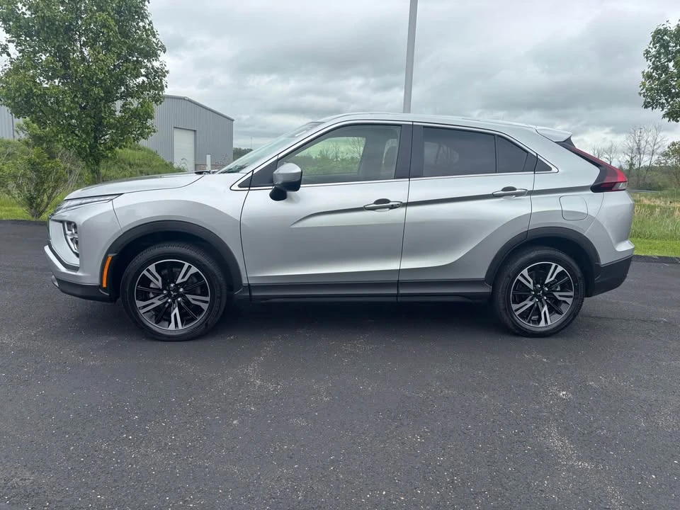 2026 Mitsubishi Eclipse Cross - Image 2 of 10