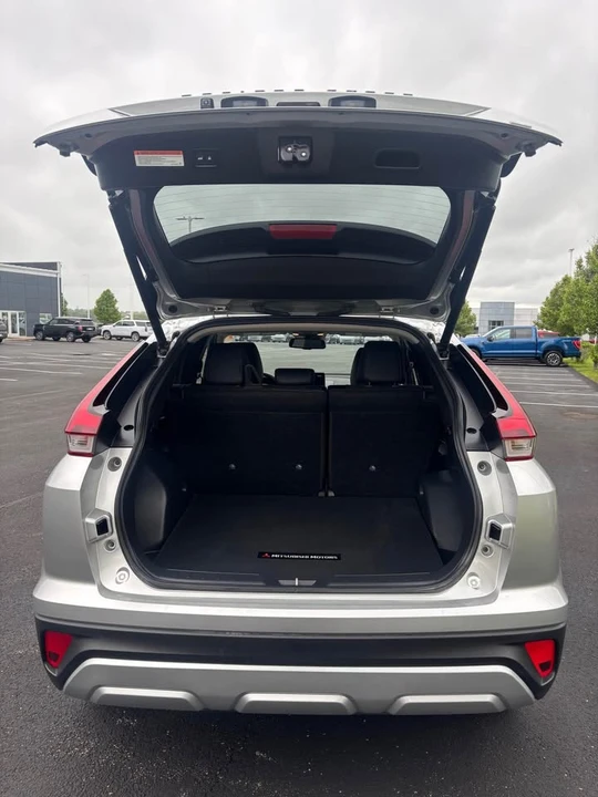2026 Mitsubishi Eclipse Cross - Image 4 of 10