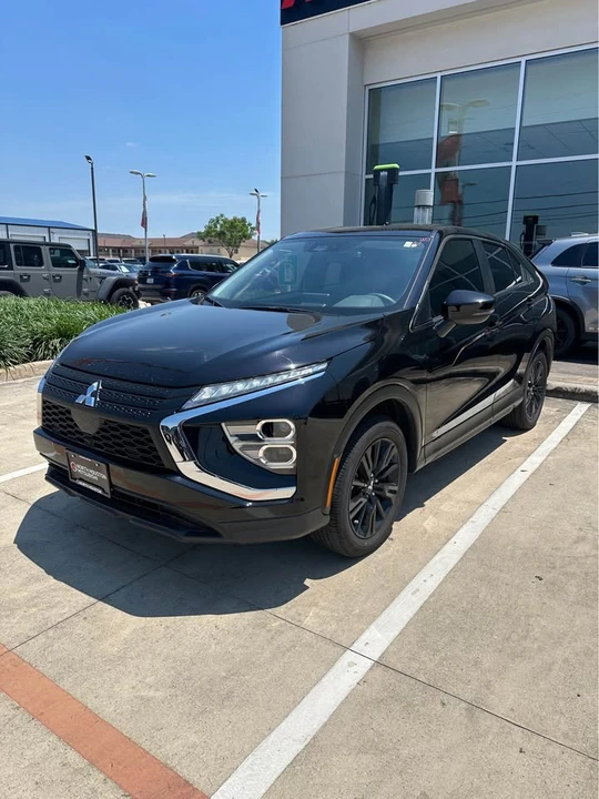 2026 Mitsubishi Eclipse Cross - Image 2 of 9