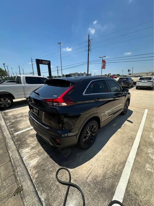 2026 Mitsubishi Eclipse Cross - Image 4 of 9