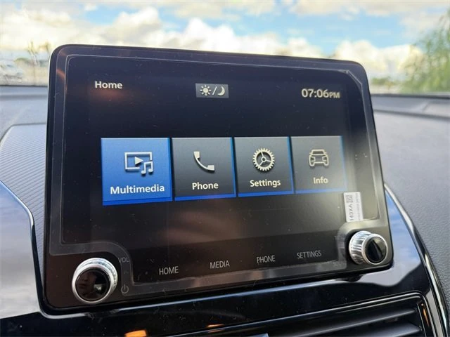 2026 Mitsubishi Eclipse Cross - Image 16 of 20
