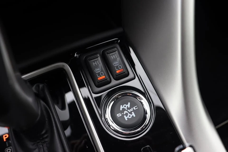 2026 Mitsubishi Eclipse Cross - Image 11 of 16