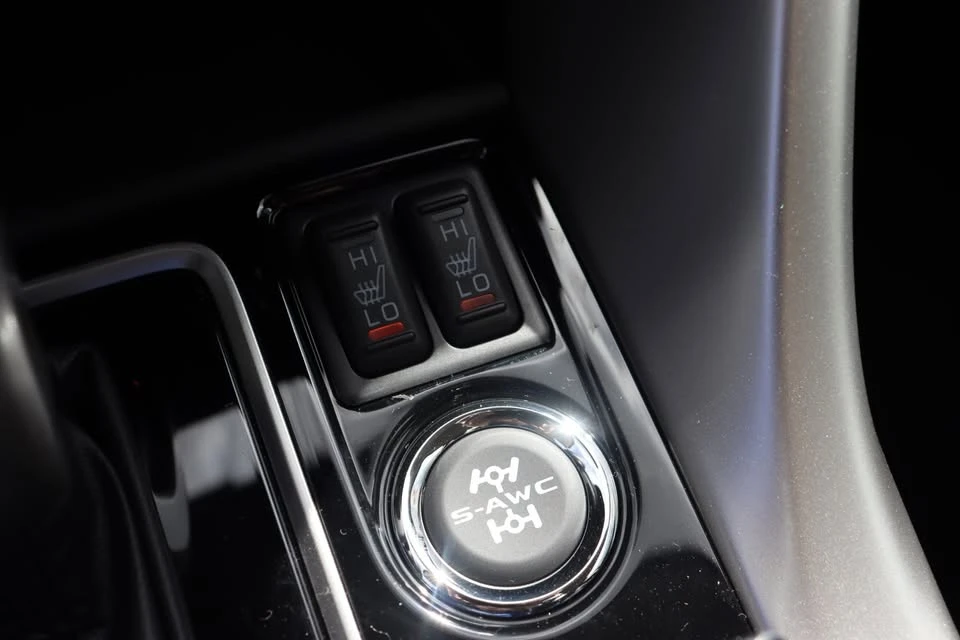 2026 Mitsubishi Eclipse Cross - Image 8 of 14
