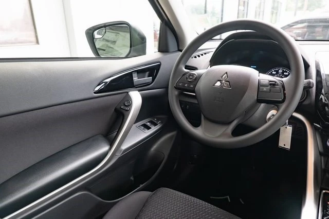 2026 Mitsubishi Eclipse Cross - Image 11 of 20