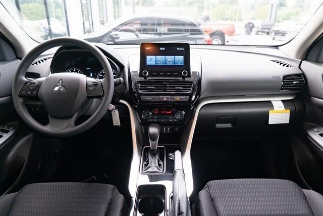 2026 Mitsubishi Eclipse Cross - Image 9 of 20