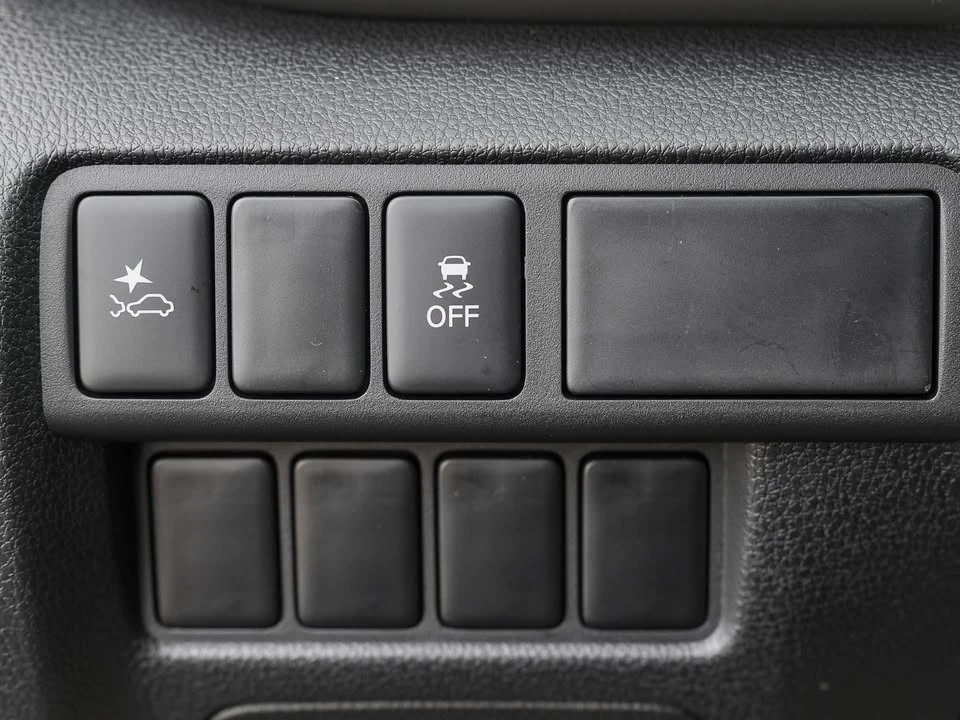 2026 Mitsubishi Eclipse Cross - Image 19 of 19