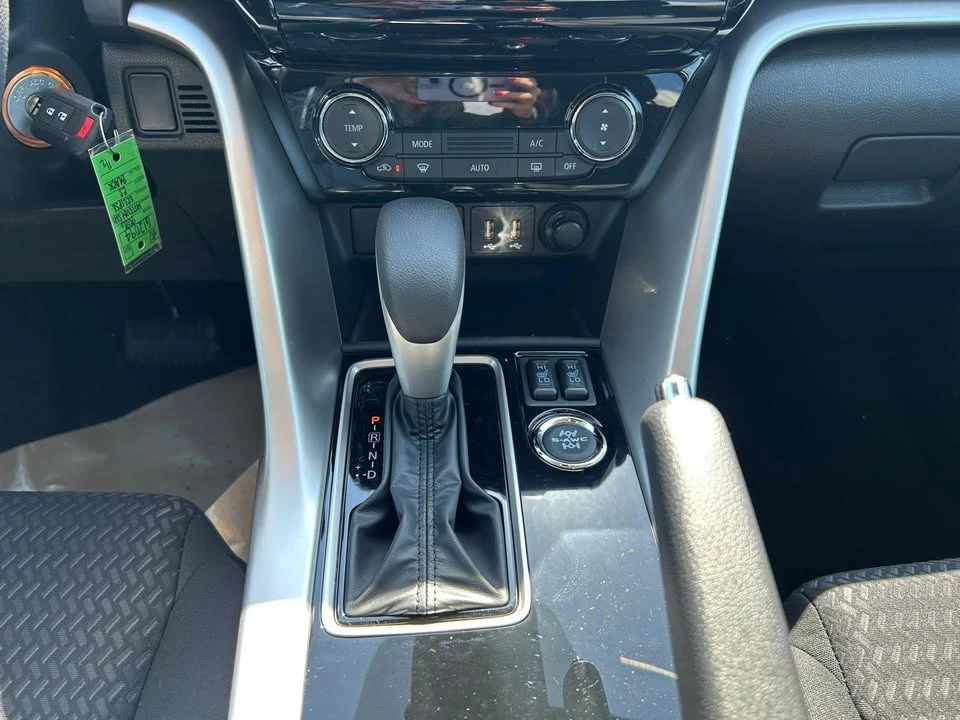 2026 Mitsubishi Eclipse Cross - Image 16 of 19