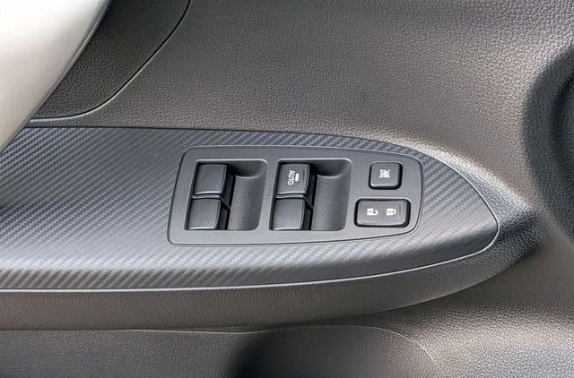 2026 Mitsubishi Eclipse Cross - Image 14 of 19