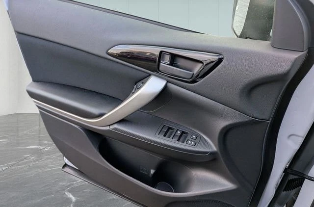 2026 Mitsubishi Eclipse Cross - Image 13 of 19