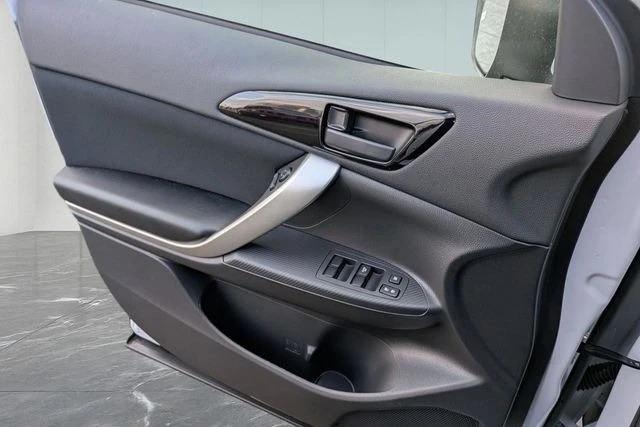 2026 Mitsubishi Eclipse Cross - Image 14 of 20