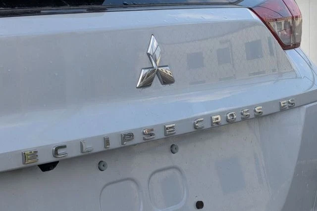 2026 Mitsubishi Eclipse Cross - Image 10 of 20