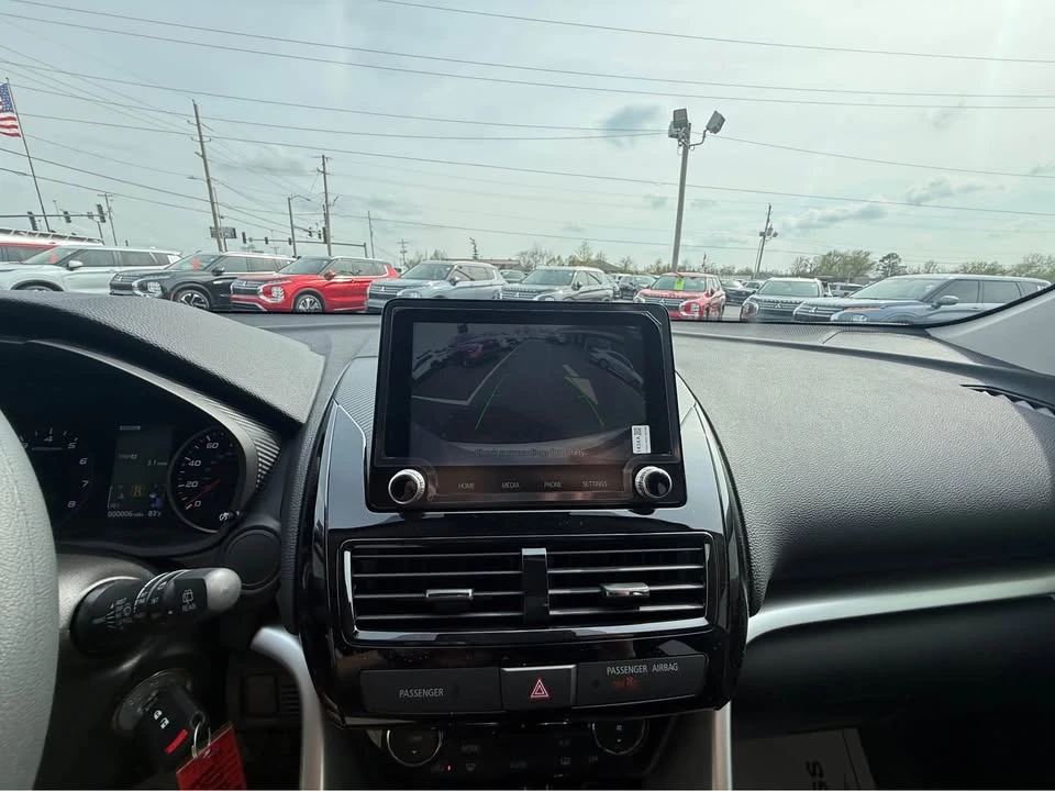 2026 Mitsubishi Eclipse Cross - Image 13 of 16