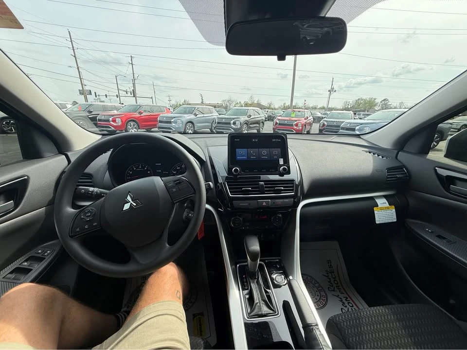 2026 Mitsubishi Eclipse Cross - Image 12 of 16
