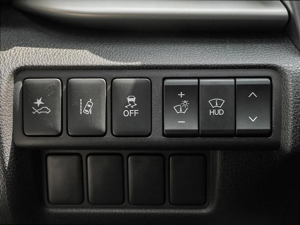 2026 Mitsubishi Eclipse Cross - Image 18 of 20