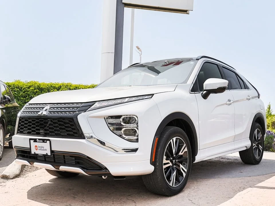 2026 Mitsubishi Eclipse Cross - Image 2 of 2