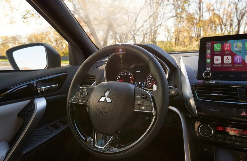 2026 Mitsubishi Eclipse Cross - Image 9 of 13