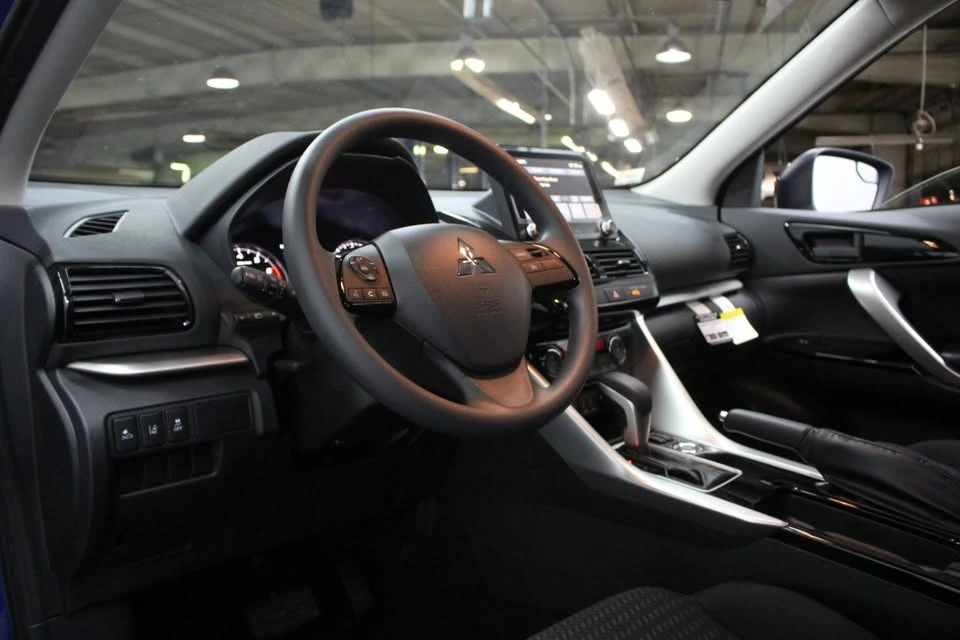 2026 Mitsubishi Eclipse Cross - Image 5 of 20