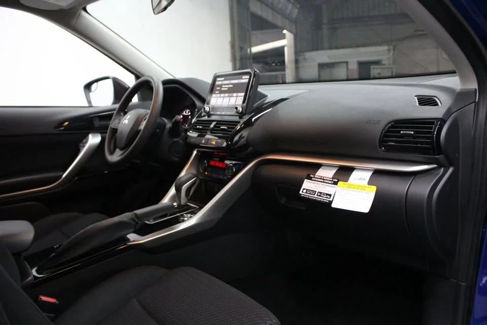 2026 Mitsubishi Eclipse Cross - Image 17 of 20