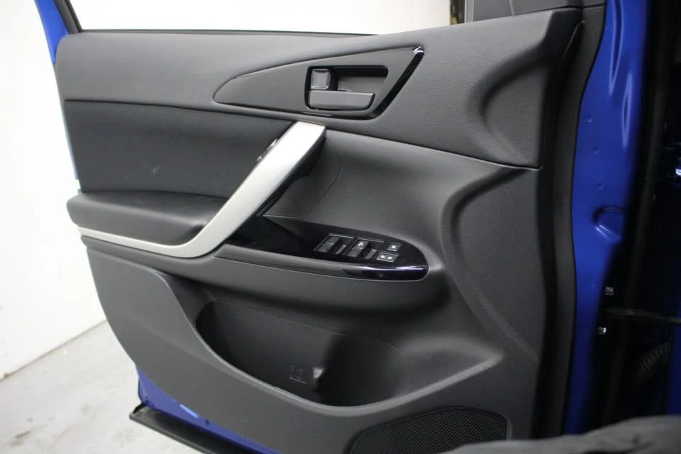 2026 Mitsubishi Eclipse Cross - Image 15 of 20