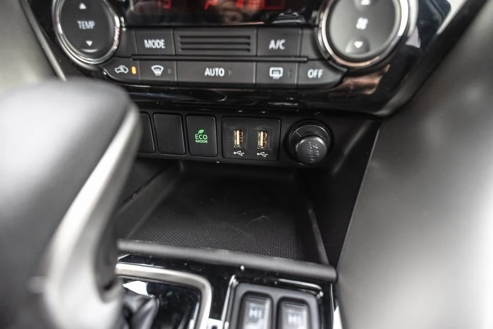2026 Mitsubishi Eclipse Cross - Image 18 of 20