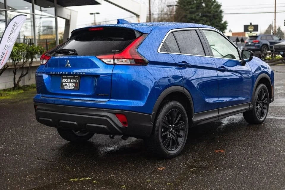 2026 Mitsubishi Eclipse Cross - Image 9 of 20