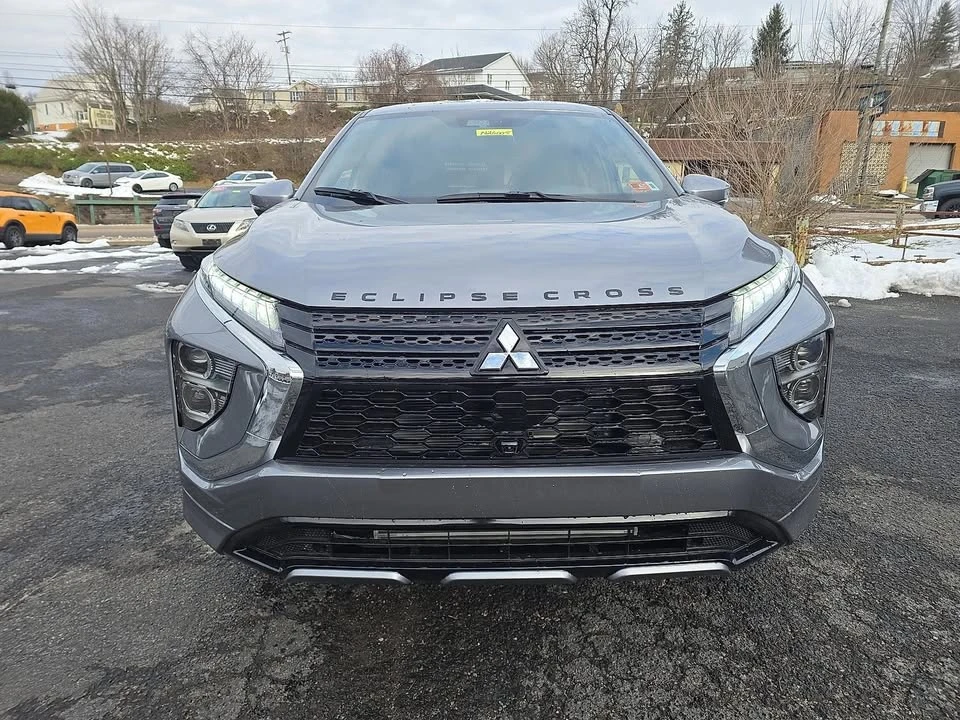 2026 Mitsubishi Eclipse Cross - Image 2 of 12