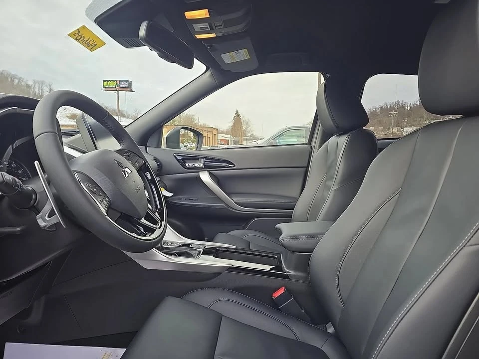 2026 Mitsubishi Eclipse Cross - Image 8 of 12