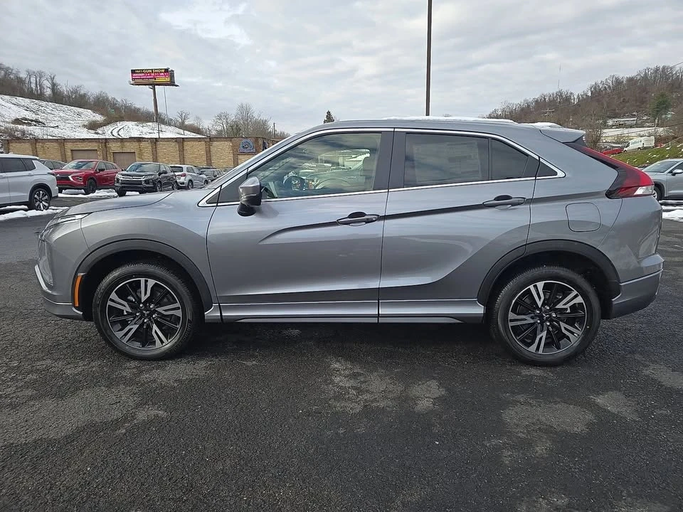 2026 Mitsubishi Eclipse Cross - Image 5 of 12