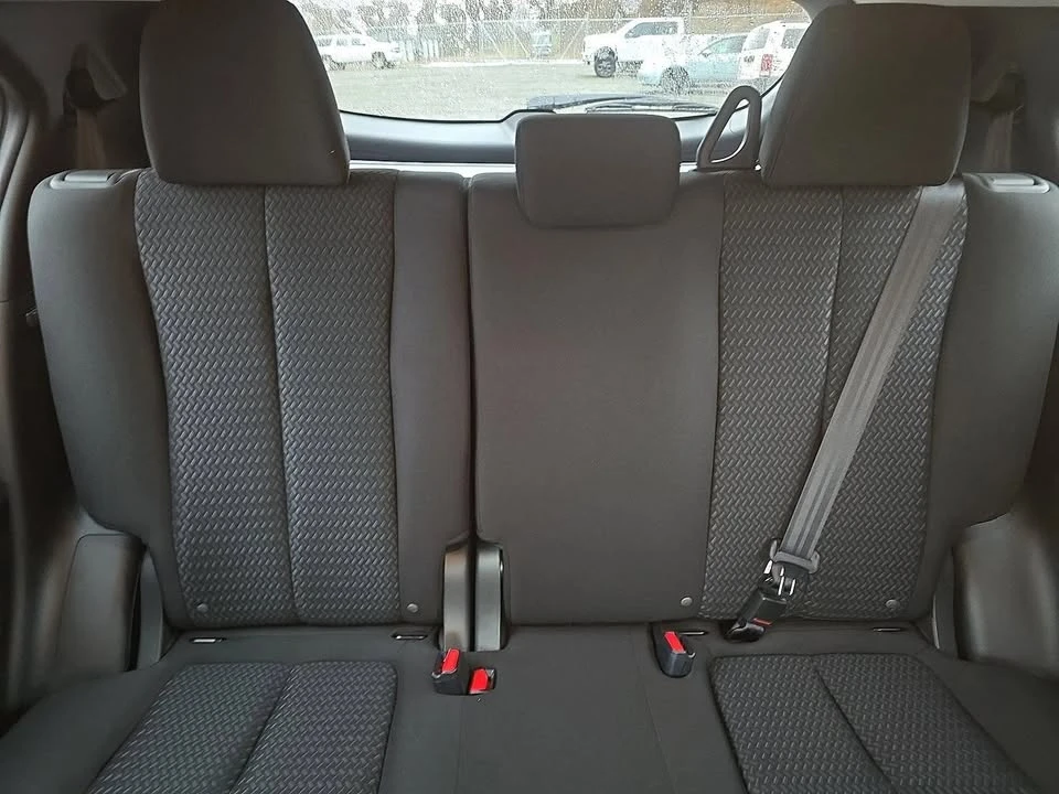 2026 Mitsubishi Eclipse Cross - Image 10 of 12