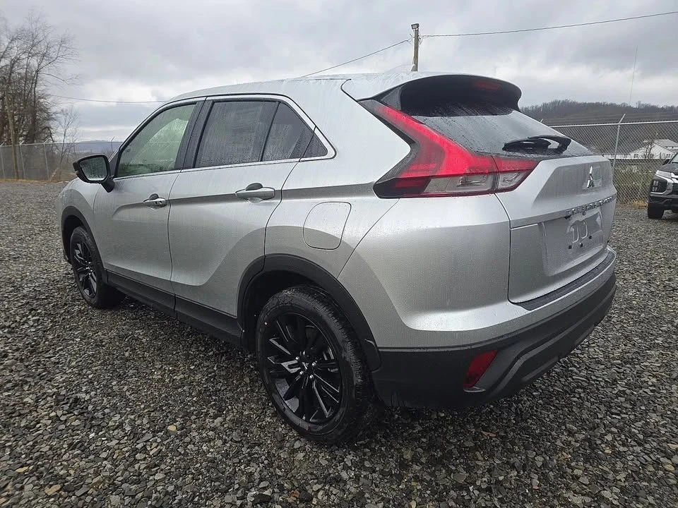 2026 Mitsubishi Eclipse Cross - Image 4 of 12