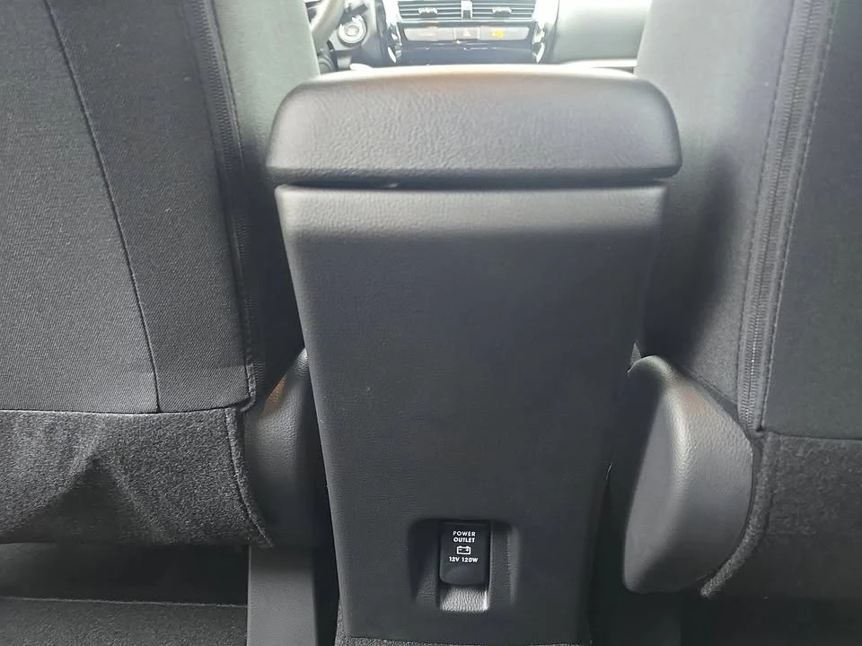 2026 Mitsubishi Eclipse Cross - Image 3 of 12