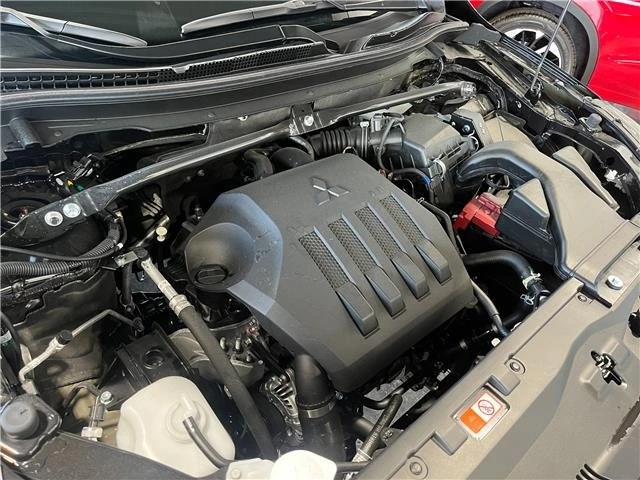 2026 Mitsubishi Eclipse Cross - Image 16 of 19