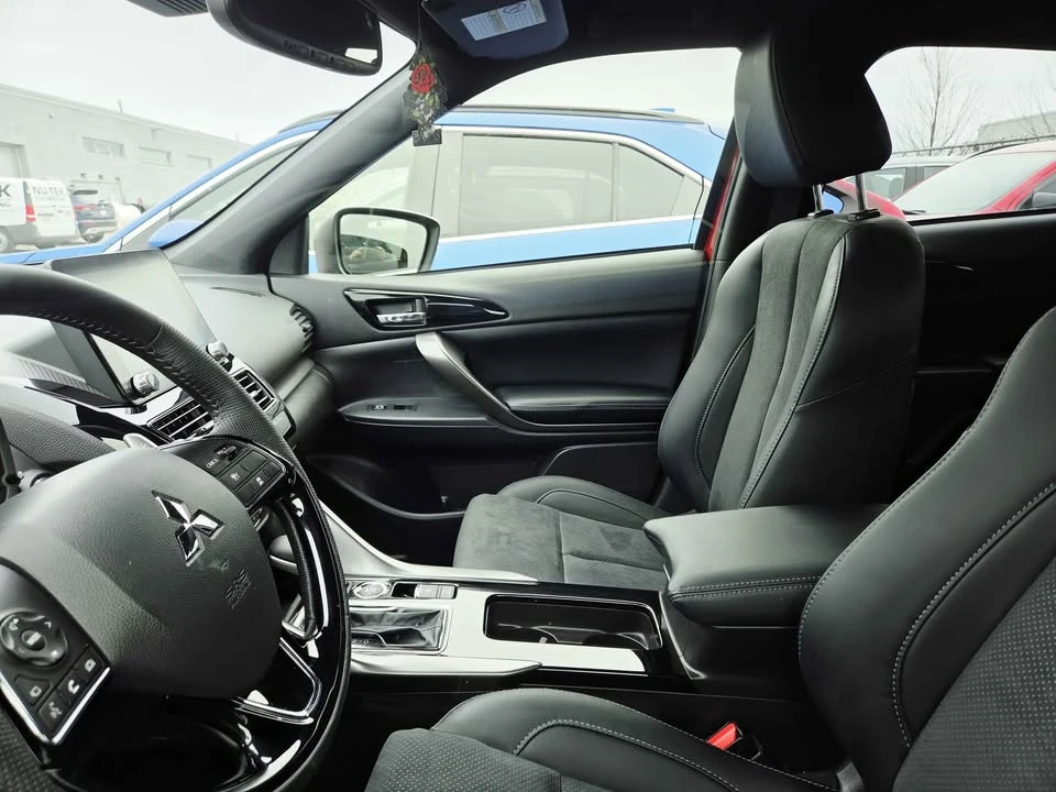 2026 Mitsubishi Eclipse Cross - Image 2 of 3