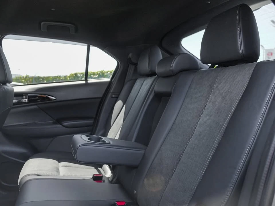 2026 Mitsubishi Eclipse Cross - Image 18 of 20