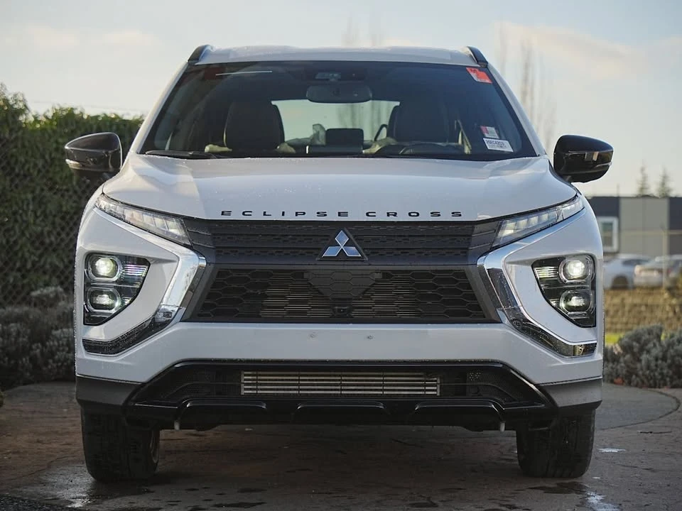 2026 Mitsubishi Eclipse Cross - Image 3 of 15