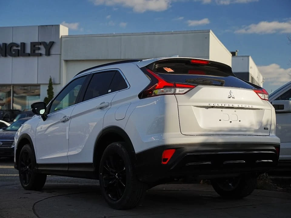 2026 Mitsubishi Eclipse Cross - Image 8 of 15