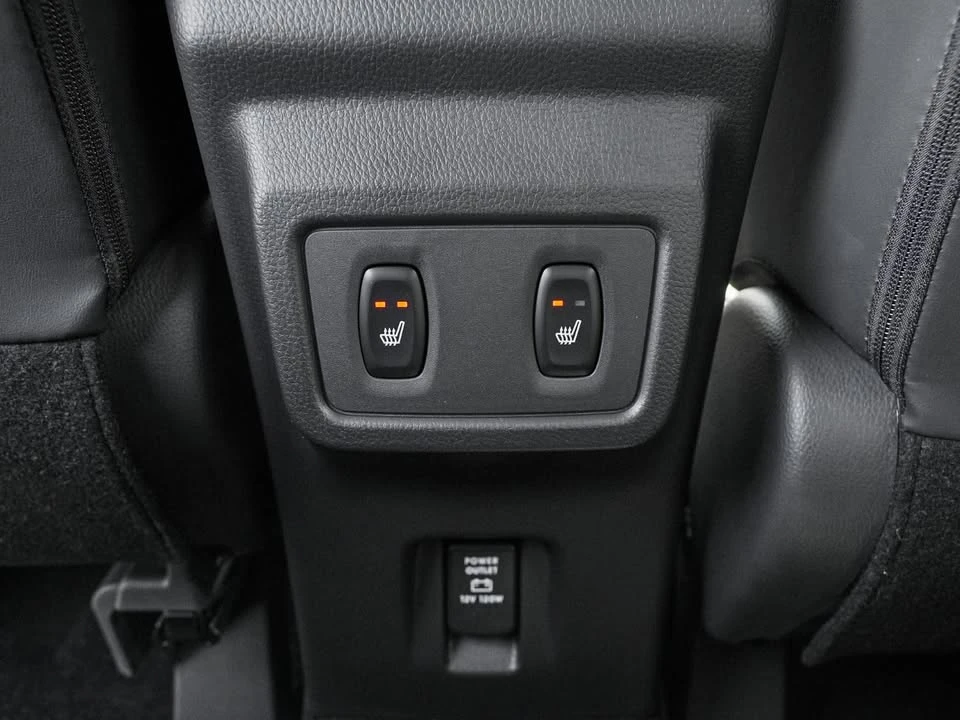 2026 Mitsubishi Eclipse Cross - Image 16 of 20